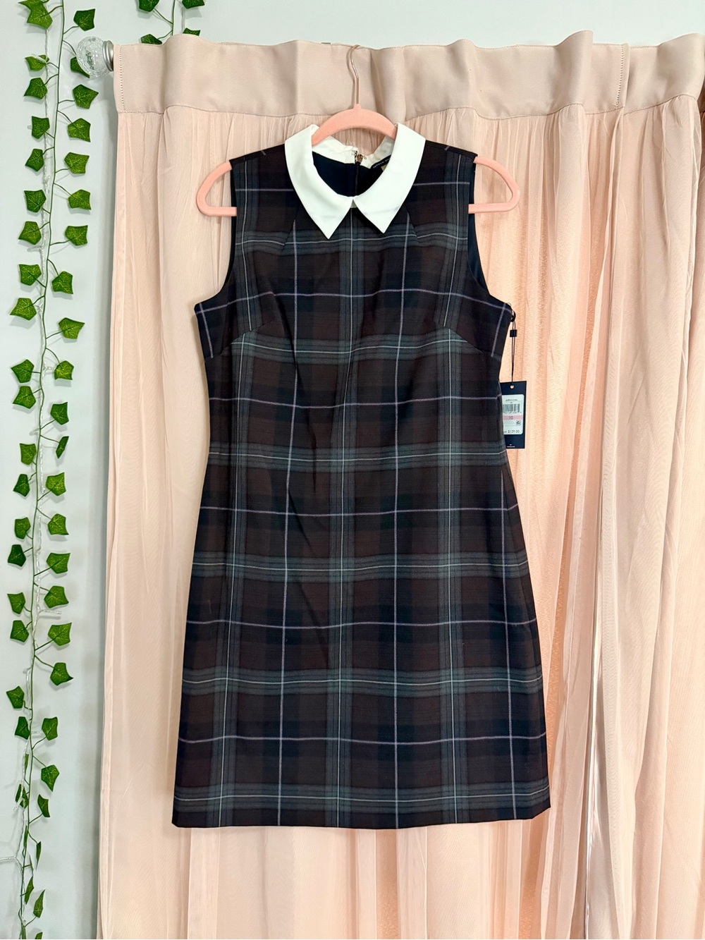 NWT TOMMY HILFIGER Sleeveless Black Plaid Dress with White Collar